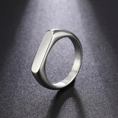 Parallel Plane Rings-Premium Quality- Unique Desing- Availible In Golden And Silver Colors- Stainless Material.